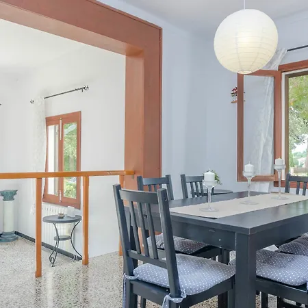 Agueda Villa